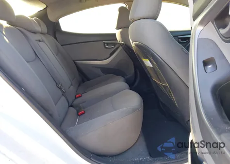 2015 Hyundai Elantra Se z USA, uszkodzony, nr VIN 5NPDH4AE9FH582719